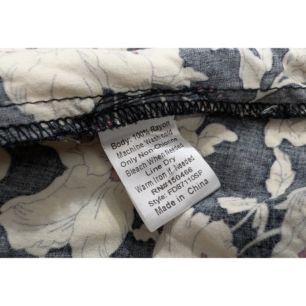 Fun2Fun Top Stitch Fix Black Floral Pintuck Pleats Blouse Women's Size 1X - Picture 6 of 6